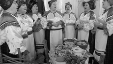 Певуньи из вокальной группы «Черемушки» Нижнечеремошинского культурно-досугового центра. Фото Марины ЛУПЕЙКЕНЕ