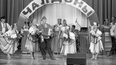 На сцене «Чалдоны» — талантливые и обаятельные. Фото предоставлено ансамблем «Чалдоны»