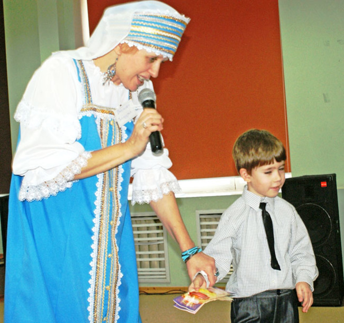 На фестиваль пришли участники от 5 до 75 лет. Фото Аркадия УВАРОВА