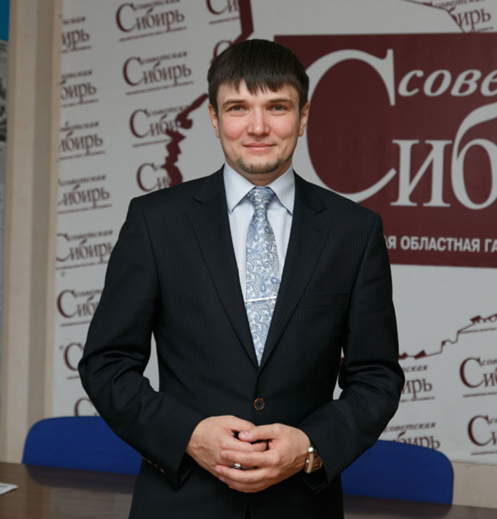 Вячеслав Богомолов считает, что бизнес идет в Интернет вслед за потребителем. Фото Аркадия УВАРОВА