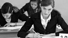 Школьники смогут узнать результаты ЕГЭ через 8 — 12 дней после экзамена. Фото с сайта www.whitechamul.ru