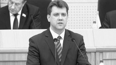 Развернутый доклад об областном бюджете  на 2014 год вниманию депутатов представил Виталий Голубенко. Фото Аркадия УВАРОВА