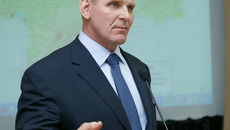 Александр Карелин ответил на все вопросы школьников. Фото Аркадия УВАРОВА