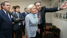 В Новосибирске Ольге Голодец показали точки роста. Фото Аркадия УВАРОВА