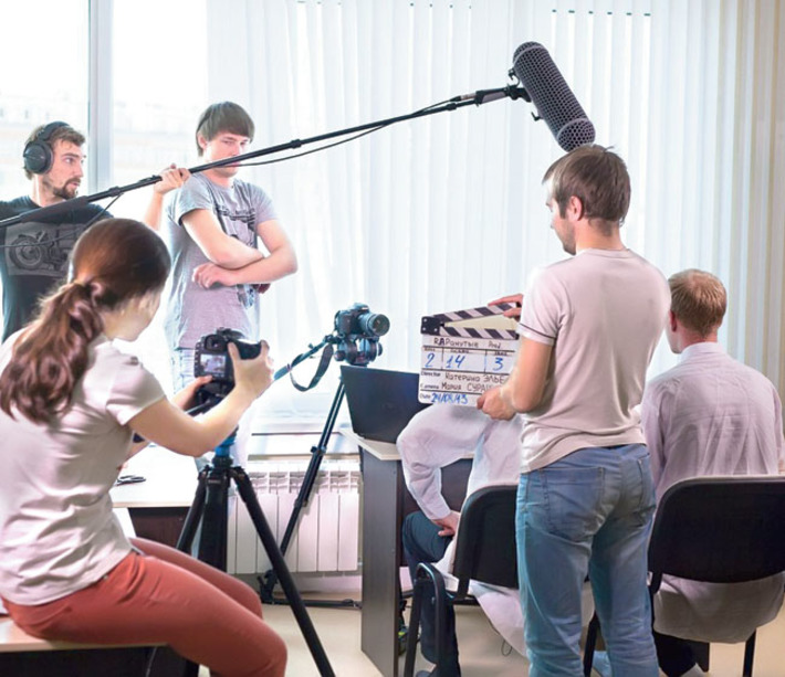 На съемках новосибирского сериала «Рэпанутые». Фото с сайта www.vk.com