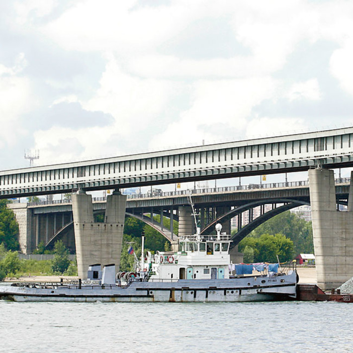 Фото Аркадия УВАРОВА