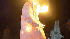 Скульптура Гриша — победитель фестиваля. Фото Ларисы МИХЕЕВОЙ