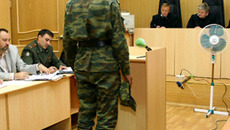 Рецидивы неуставных отношений — прямая дорога под военный суд. Фото с сайта www.topwar.ru