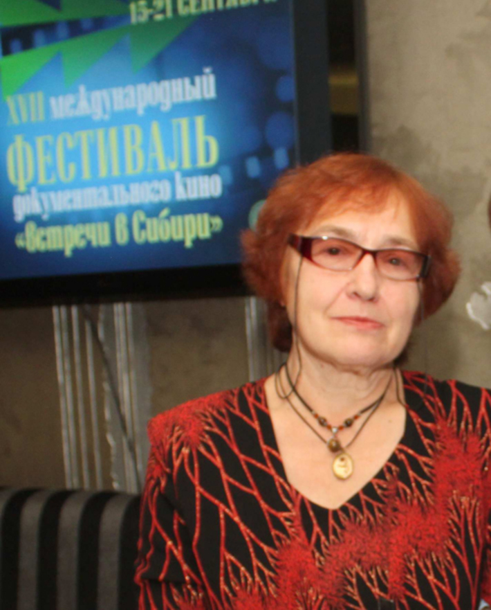 Режиссер  Нина Веселова. Фото Татьяны ШИПИЛОВОЙ