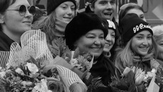 Гостей из Москвы на новосибирском вокзале встречали с сибирским размахом и гостеприимством. Фото Михаила ПЕРМИНА