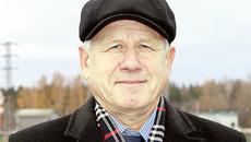 Почетный железнодорожник, почетный ветеран ЗСЖД Виктор Иванович Востриков. Фото Елены КОСТИНОЙ