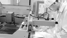 Прорывные продукты и технологии на основе шестого технологического уклада разработаны на предприятии «НЭВЗ-керамикс».  Фото Аркадия УВАРОВА