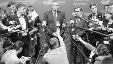 Новосибирская область не случайно выбрана главной диалоговой площадкой по вопросам перехода на шестой технологический уклад (Дмитрий Рогозин и Владимир Городецкий на пресс-подходе). Фото Михаила ПЕРМИНА