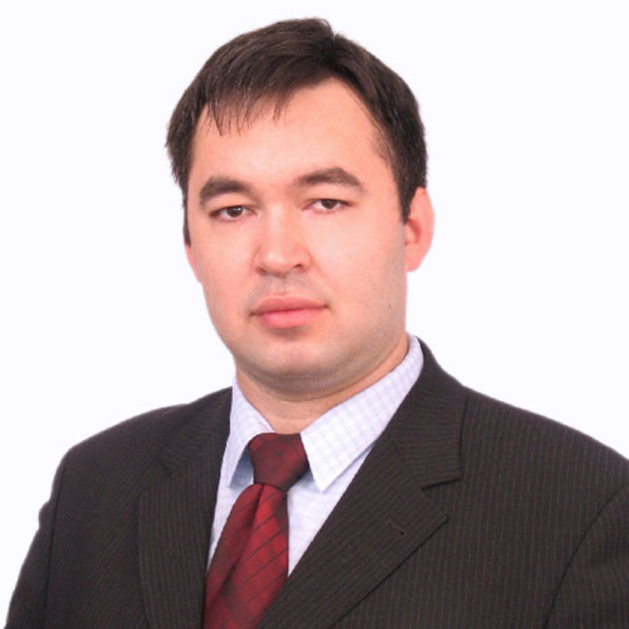 заведующий кафедрой конституционного и муниципального права Новосибирского государственного университета экономики и управления Андрей МАКАРЦЕВ
