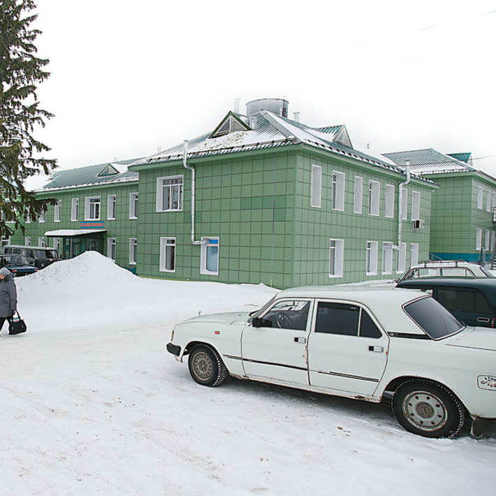 Новая поликлиника в Болотном. Фото Аркадия УВАРОВА