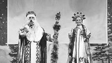 Гостей поздравляют Дед Мороз и Снегурочка. Фото предоставлены Новосибирским ЛПУМГ ООО «Газпром трансгаз Томск»