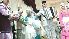 На фестивале культур тюркских народов (Новосибирск). Фото Андрея БАУЛИНА