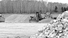 Реконструкция трассы М-51 — один из крупнейших дорожных проектов региона. Фото Михаила ПЕРМИНА