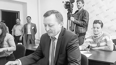 Приятно снова сесть за парту. Фото Валерия ПАНОВА