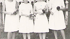 Выпускницы 1965 года... Фото с сата rostland.blogspot.ru