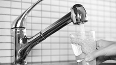 Что бы ни происходило в реке с водой, в дома она должна поступать исключительно в очищенном виде. Фото с сайта krasnoyarsk.frant.me