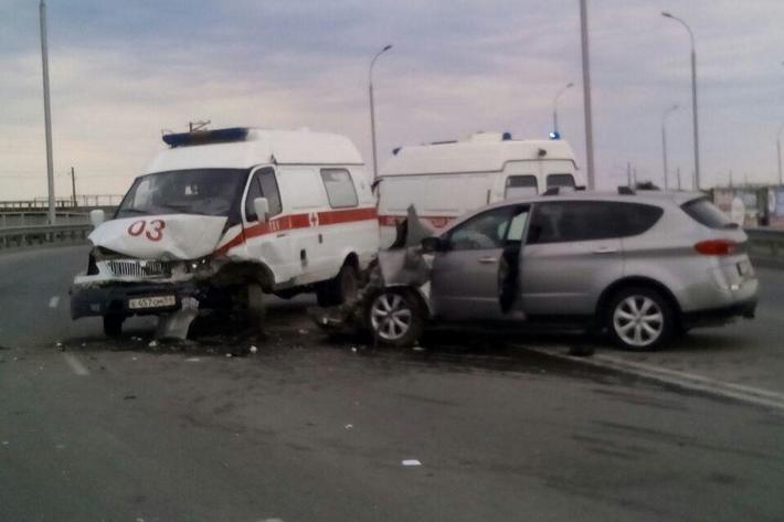 Фото с места ДТП предоставлены ГИБДД Новосибирска