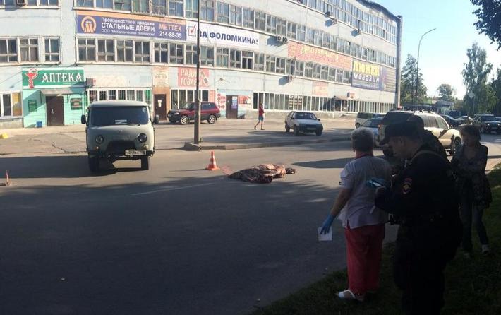 Фото с места ДТП в Советском районе предоставлено ГИБДД Новосибирска