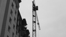 Сегодня практически любой объект можно построить практически в любой точке города. Фото Юрия Иванова