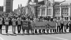 В год 70-летия Великой Победы участниками акций «Георгиевская ленточка», «Свеча памяти», «Бессмертный полк» и других стали более 200 тысяч жителей Новосибирской области. Фото Аркадия УВАРОВА