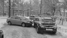 Фото ДТП на улице 25 лет Октября предоставлено ГИБДД Новосибирска