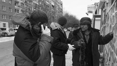 Помочь страждущему — это святой долг, но каково приходится врачам? Фото Аркадия УВАРОВА