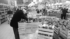 В 2015 году штрафы предпринимателей за продажу некачественных товаров составили 840 тысяч рублей. Фото Аркадия УВАРОВА