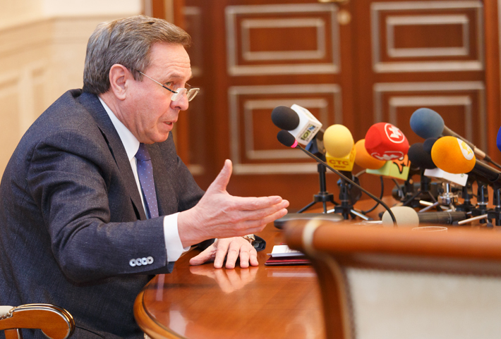 Фото Аркадия УВАРОВА