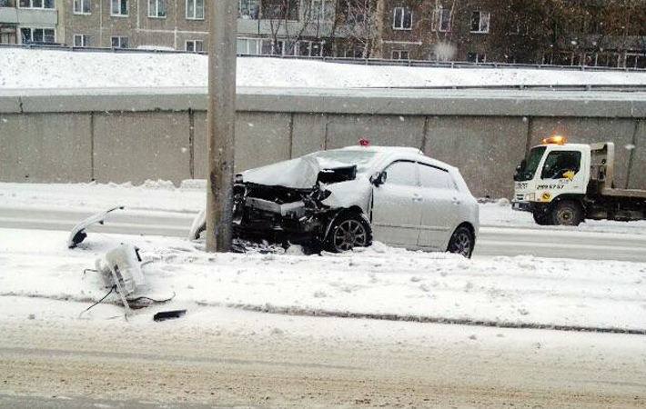 Фото с улицы Ипподромская предоставлено ГИБДД Новосибирска