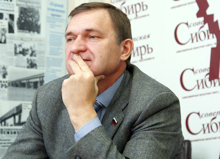 Политсовет покинул один из трех новосибирских «единороссов»-депутатов Госдумы — Сергей Дорофеев