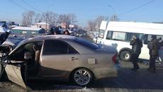 Фото с места ДТП предоставлены ГИБДД Новосибирска