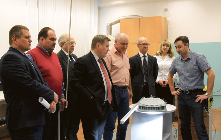 Мэр Новосибирска Анатолий Локоть посетил с рабочим визитом ФБУ «Новосибирский ЦСМ». Фото предоставлено ФБУ «Новосибирский ЦСМ»