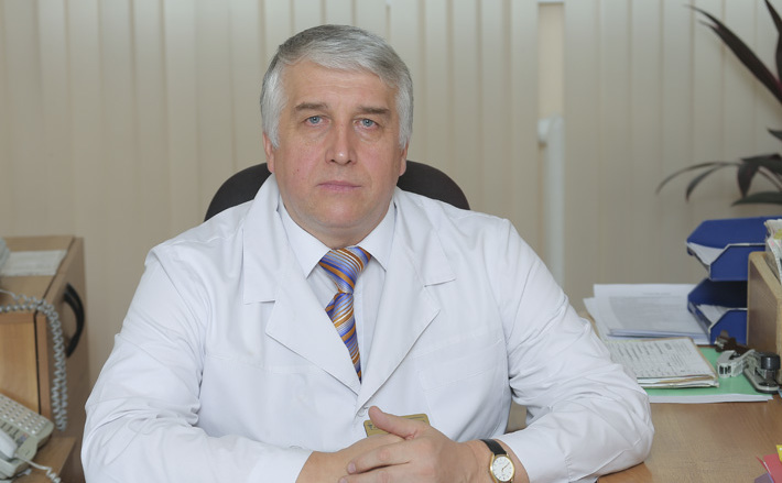Александр Обухов, главный врач городской клинической поликлиники № 13, заслуженный врач России, кандидат медицинских наук. Фото Бориса МОСКВИНА