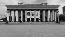 Концерт состоится на площадке перед Оперным театром. Фото Аркадия Уварова