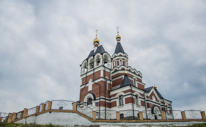 Храм в честь Новомучеников и Исповедников Российских в Ложке построен в память о невинно пострадавших. Фото Никиты ДАВЫДЕНКО