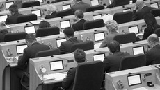 Завтра утром региональные парламентарии примут решение, каким быть бюджету Новосибирской области в 2018 году и как распорядиться доходами. Фото Аркадия УВАРОВА