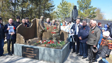 В 2017 году открыли памятник детям войны в Каргате 