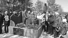 В 2017 году открыли памятник детям войны в Каргате 