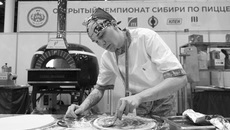 Профессия пекаря-кондитера, похоже, не устареет никогда. На фестивале «Весенний кулинарный кубок — 2018», организатором которого выступает региональный минпромторг, учащиеся профильных образовательных учреждений продемонстрировали не только мастерство. Они реально любят готовить. И делают это с невероятным вкусом. Фото Аркадия УВАРОВА