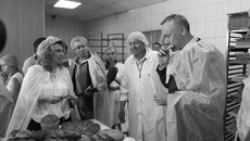Глава региона Андрей Травников высоко оценил хлеб, который пекут на Чулымском хлебозаводе