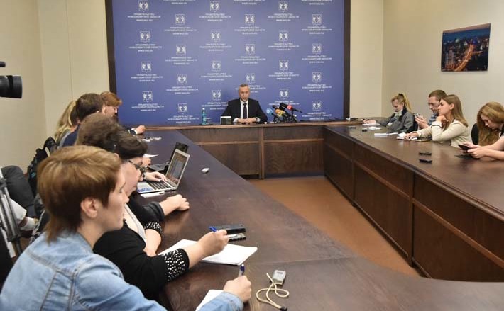 Врио губернатора ответил на вопросы прессы: о качестве строительства, судьбе оборонной промышленности, прокомментировал проект пешеходной зоны на улице Ленина