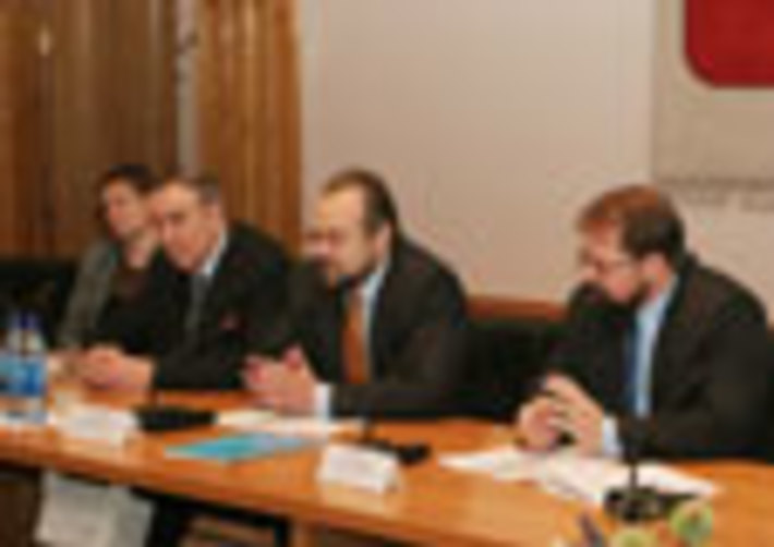 005-09.jpg