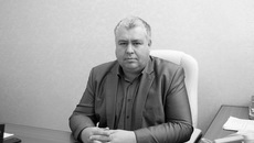 Евгений Антипов,
первый заместитель главы Коченевского района.:
— Я работаю в сельском хозяйстве двадцать лет и не помню такой самоотверженности, такой братской взаимопомощи, как в этом году. Если весной наши аграрии совершили подвиг, то сейчас, осенью, это подвиг вдвойне. Огромное спасибо всем, кто работает на земле!