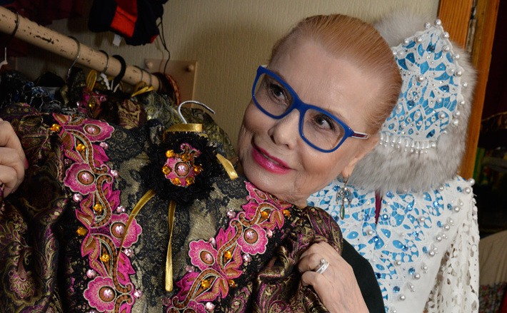 Елена Пономарева — заслуженная артистка РСФСР, награждена медалью ордена «За заслуги перед Отечеством» II степени, почетными грамотами областного значения. Фото Виталия Михайлова