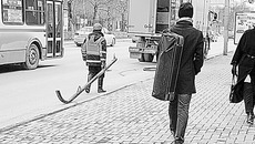 Одна из причин роста тарифов — необходимость ремонтировать изношенные теплосети, поясняют специалисты. Фото Алексея ТАНЮШИНА